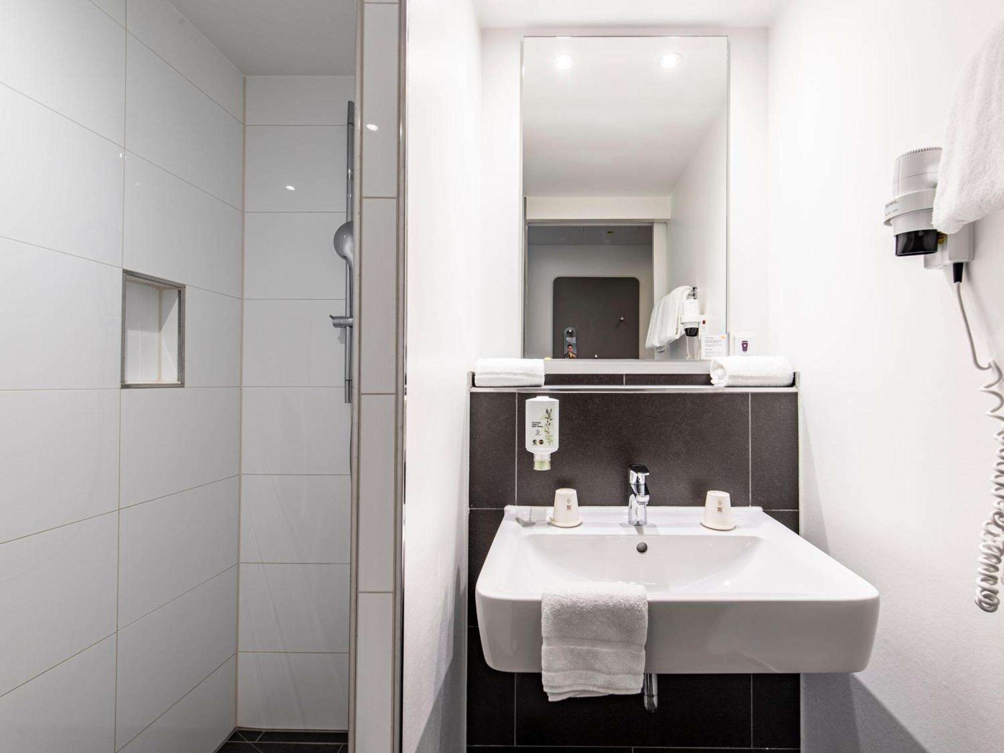 B&B Hotel Muenchen-Olympiapark Eksteriør billede
