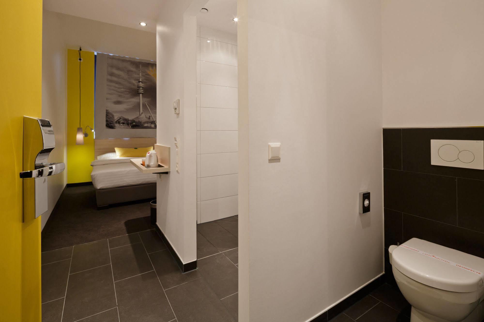 B&B Hotel Muenchen-Olympiapark Eksteriør billede