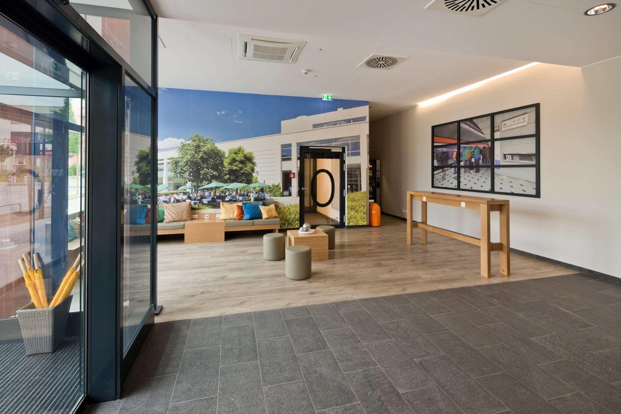 B&B Hotel Muenchen-Olympiapark Eksteriør billede